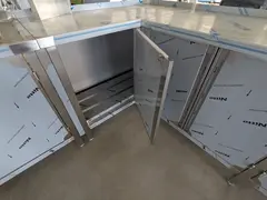 Edelstahlmöbel