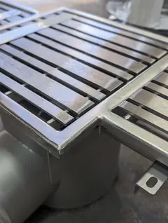 Abdeckungen aus Edelstahl